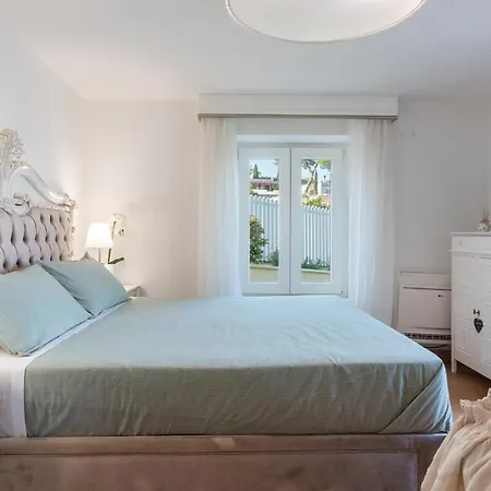 Callari 6&2, Emma Vila